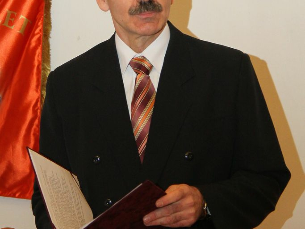 Év Tűzoltója 2010. pályázat második helyezettjének díjátadása Sümegen