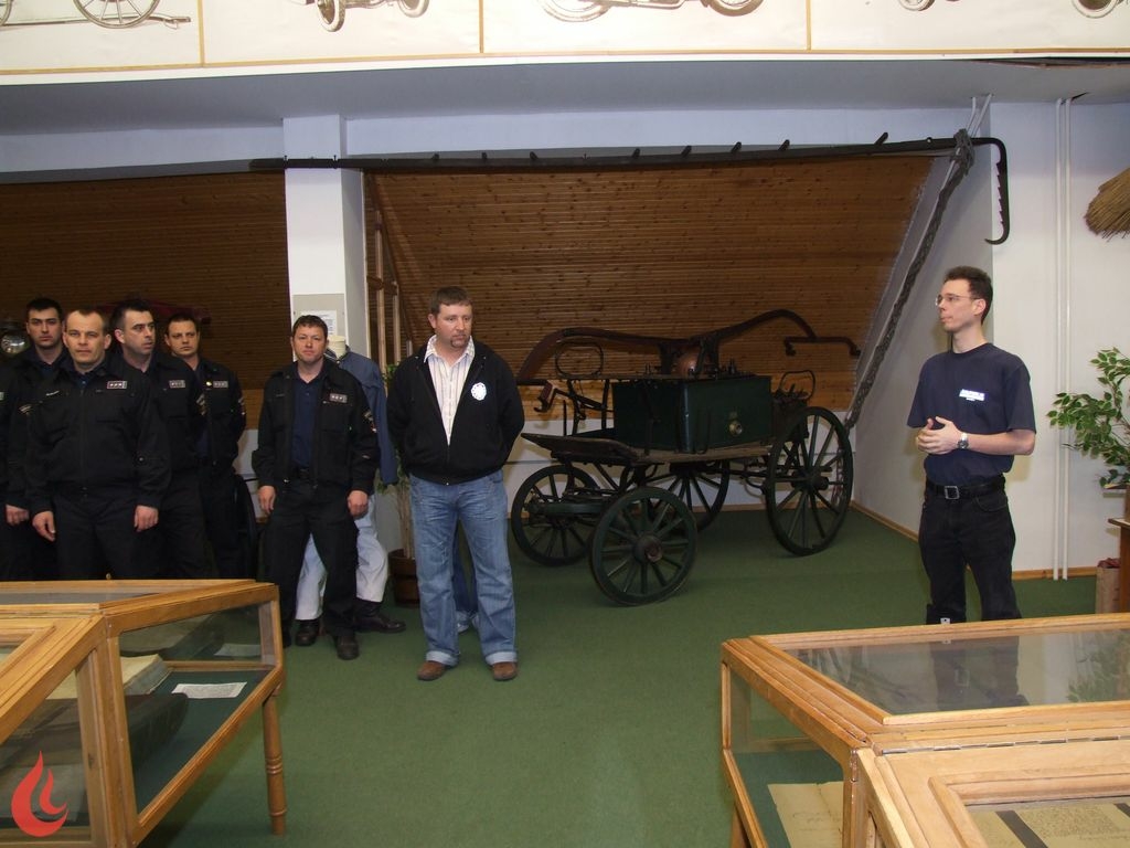 Év Tűzoltója 2007. pályázat harmadik helyezettjének díjátadása Székesfehérváron